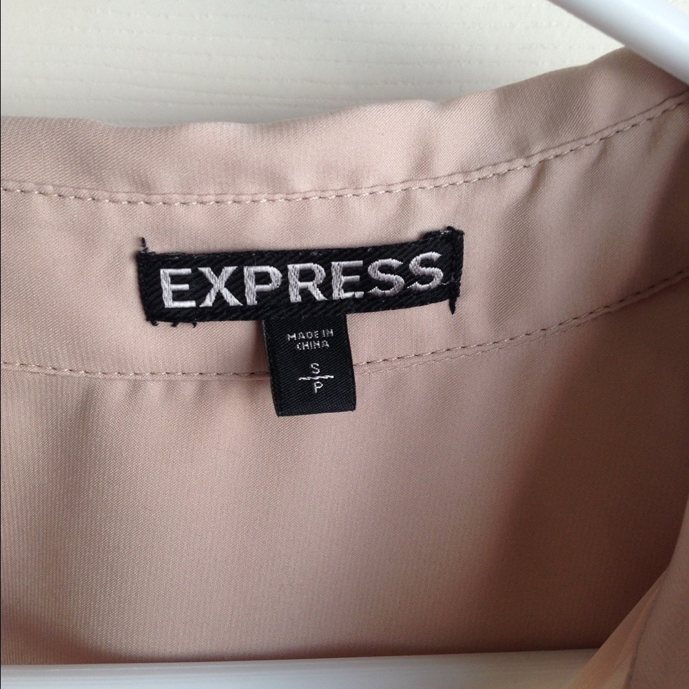 EXPRESS button down blush blouse S - Picture 4 of 6